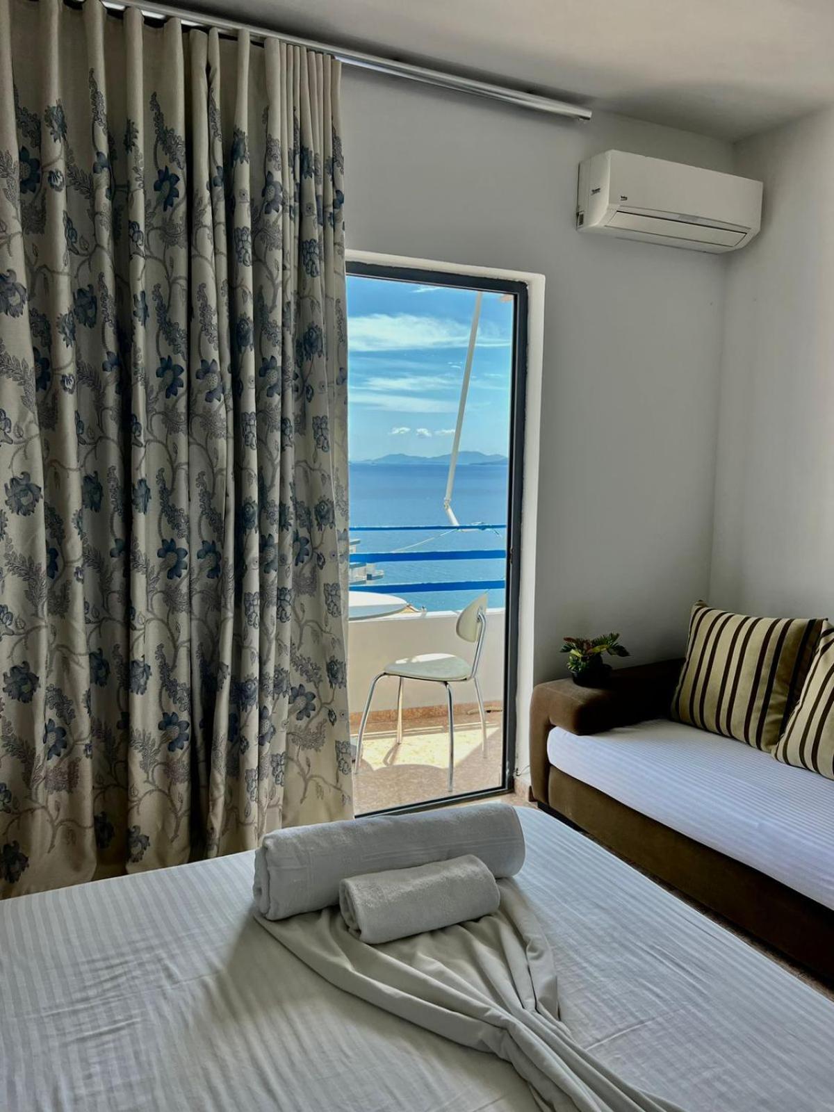 Al Mare Rooms Sarandë 외부 사진