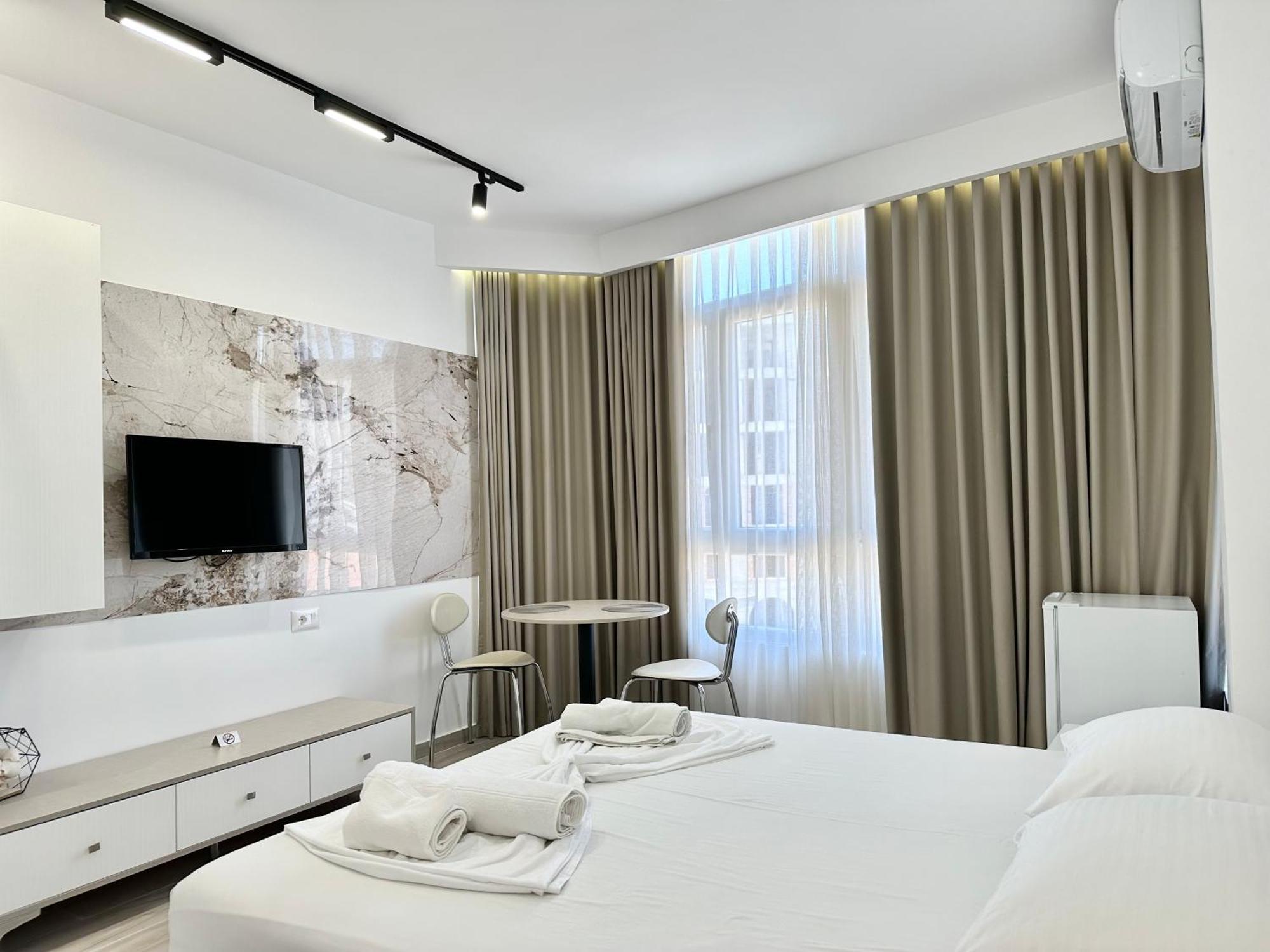 Al Mare Rooms Sarandë 외부 사진