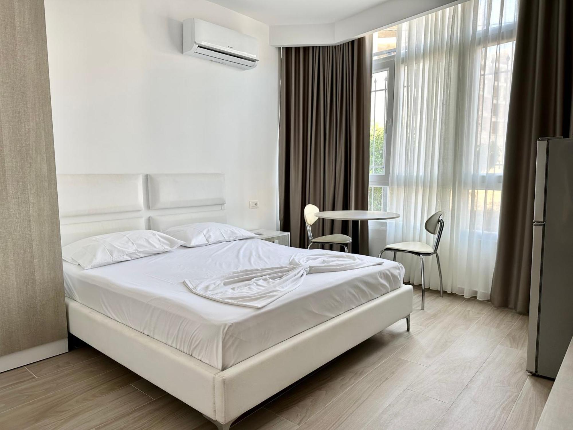 Al Mare Rooms Sarandë 외부 사진