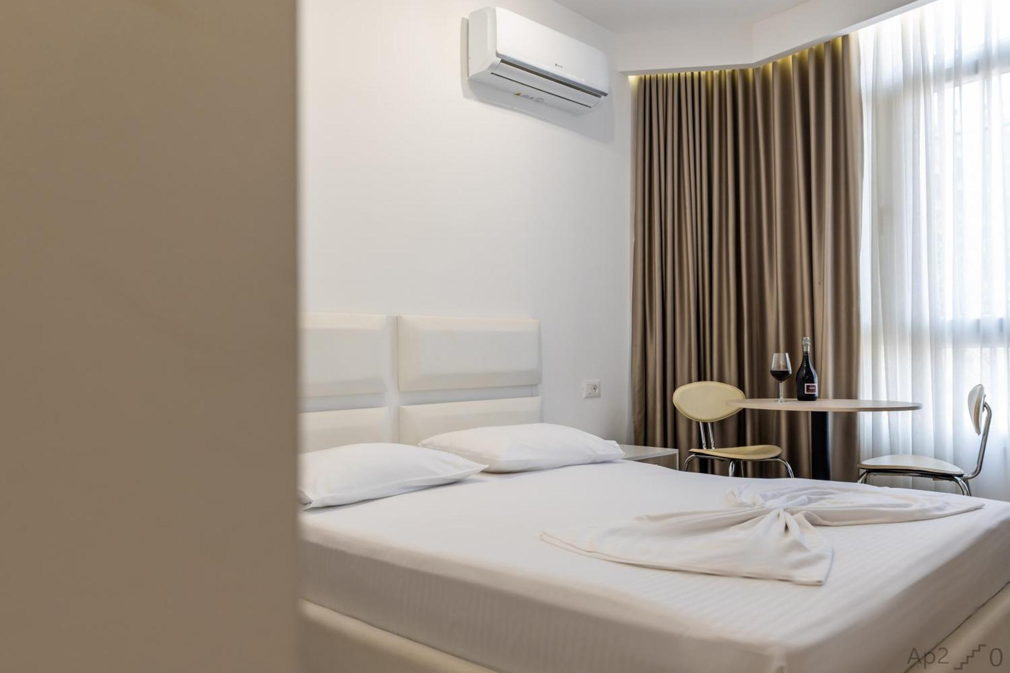 Al Mare Rooms Sarandë 외부 사진