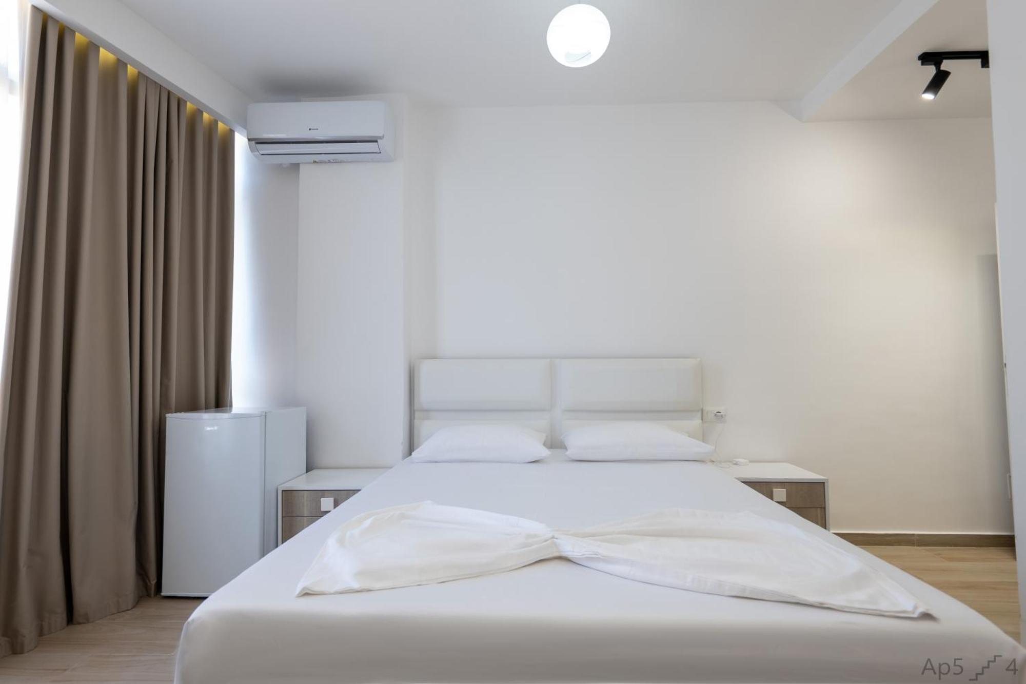 Al Mare Rooms Sarandë 외부 사진